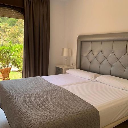 Apartamento Espacioso Muy Tranquilo Con Piscinas Y Jardines Cercano A La Playa Estepona Buitenkant foto