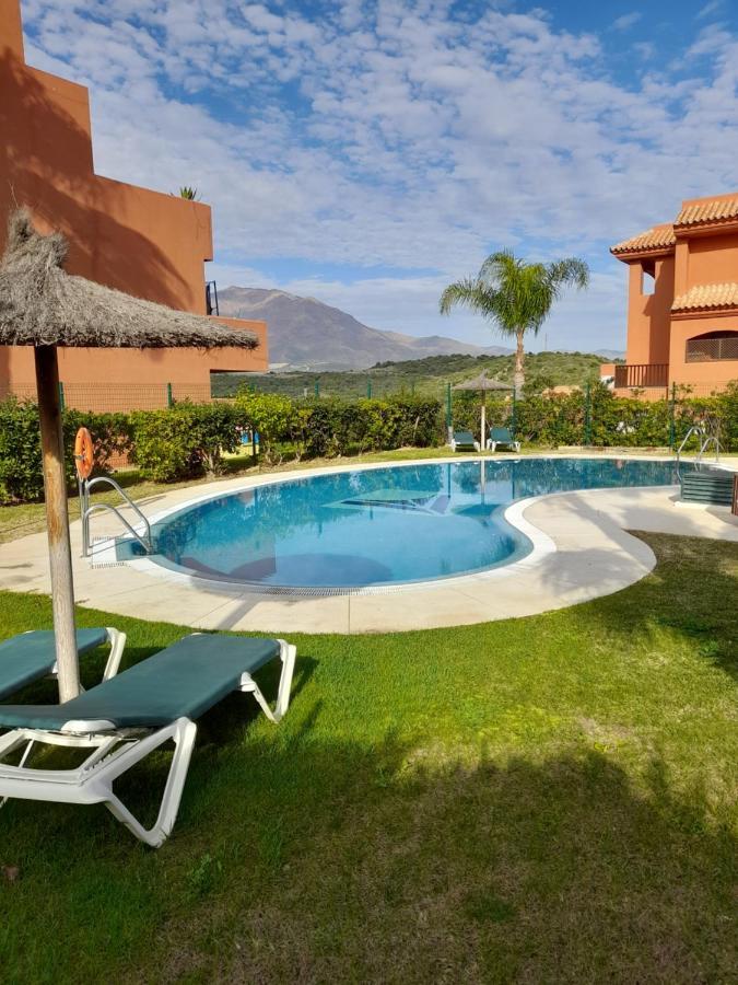 Apartamento Espacioso Muy Tranquilo Con Piscinas Y Jardines Cercano A La Playa Estepona Buitenkant foto